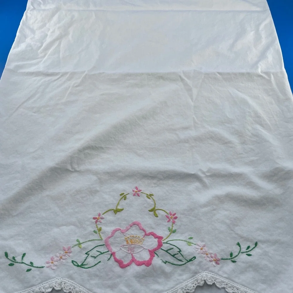 VTG Hand Embroidered Crewel Pillowcases 3 White Peacock Floral 1950s Crochet x3